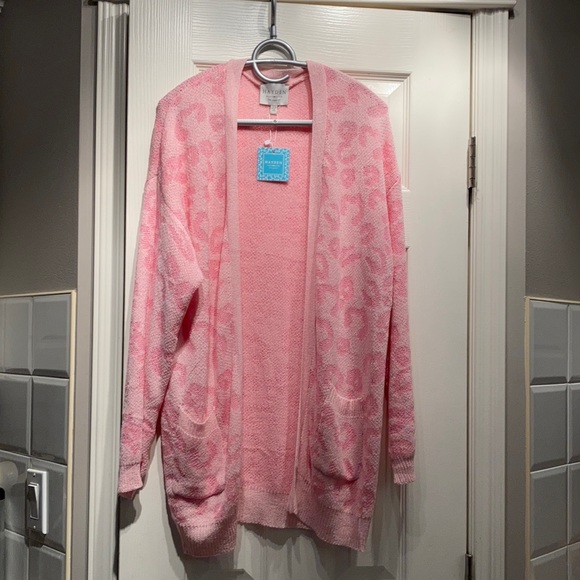 Pink Leopard Cardigan *fits like a medium/large* - Picture 4 of 11